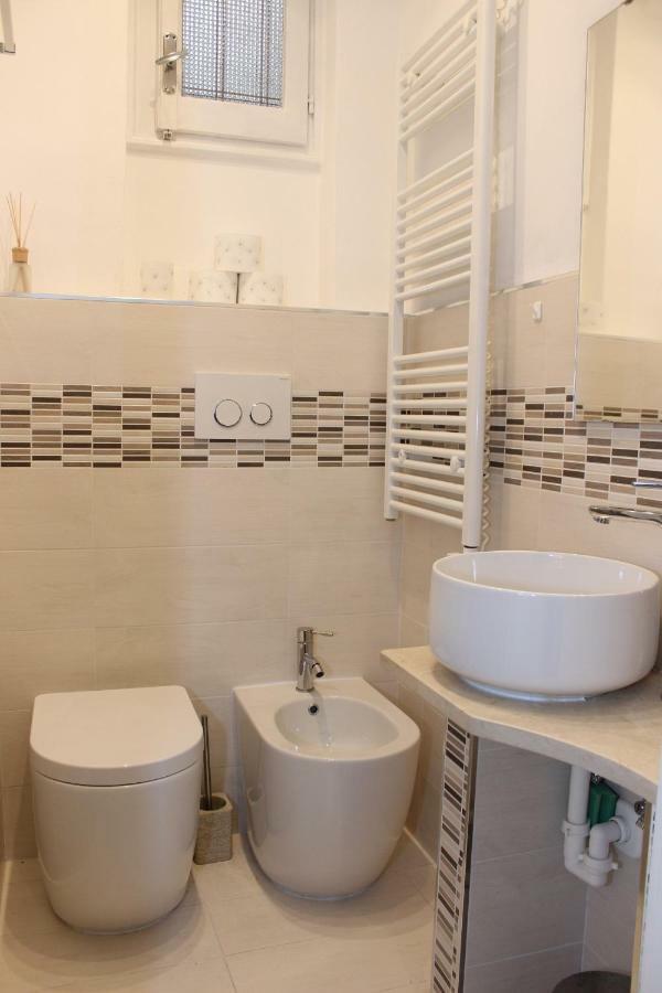 Art Apartment Ponte Vecchio Florence Exterior photo